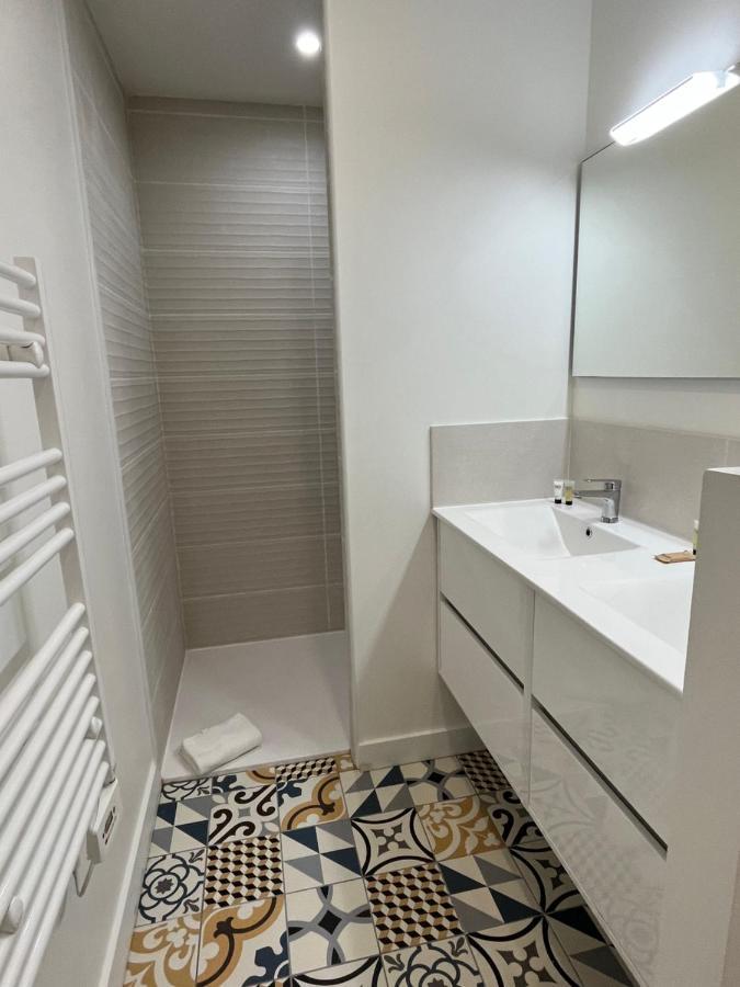 Bella, Joli Appt Renove Dans Le Bourg Lägenhet Ouistreham Exteriör bild